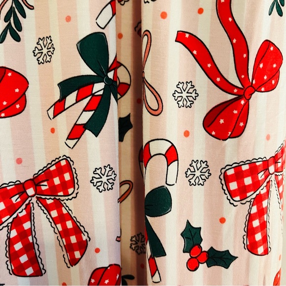 Caden Lane Red and White Bow Pajama Set NWT - Picture 9 of 12